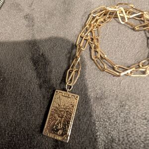 Elegant Gold Chain Necklace "The Sun"
